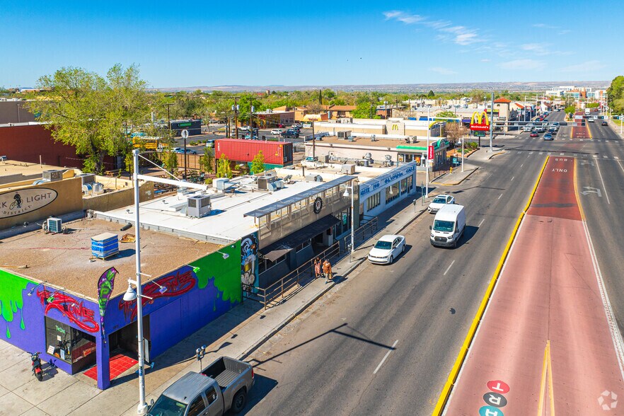 2216 Central Ave SE, Albuquerque, NM à vendre - Photo de l’immeuble – Image 3 sur 13