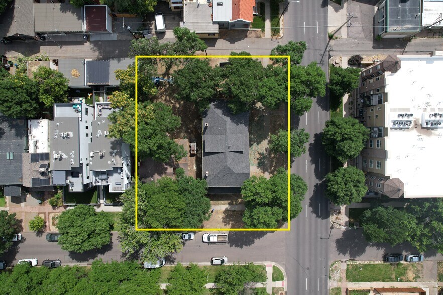 2001 E 18th Ave, Denver, CO à vendre - Photo principale – Image 1 sur 4