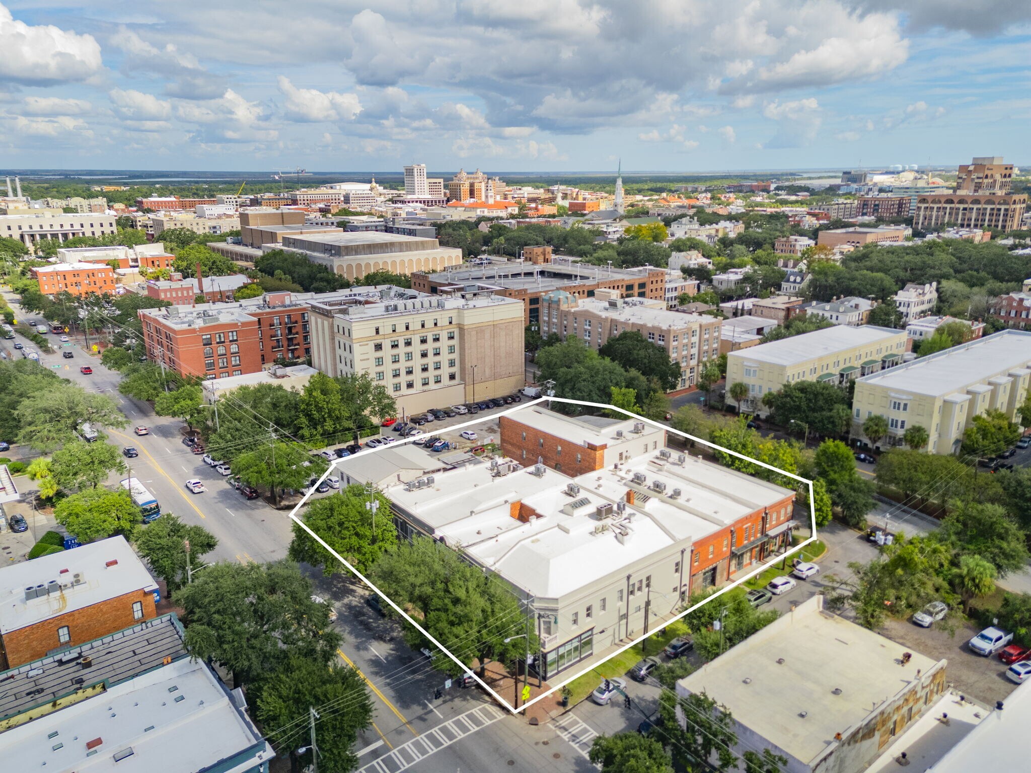 340-352 Martin Luther King Jr Blvd, Savannah, GA à louer Aérien– Image 1 sur 15