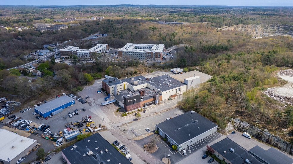 167 Moore Rd, Weymouth, MA à vendre - Aérien – Image 2 sur 22