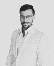 Ezan Mustafa