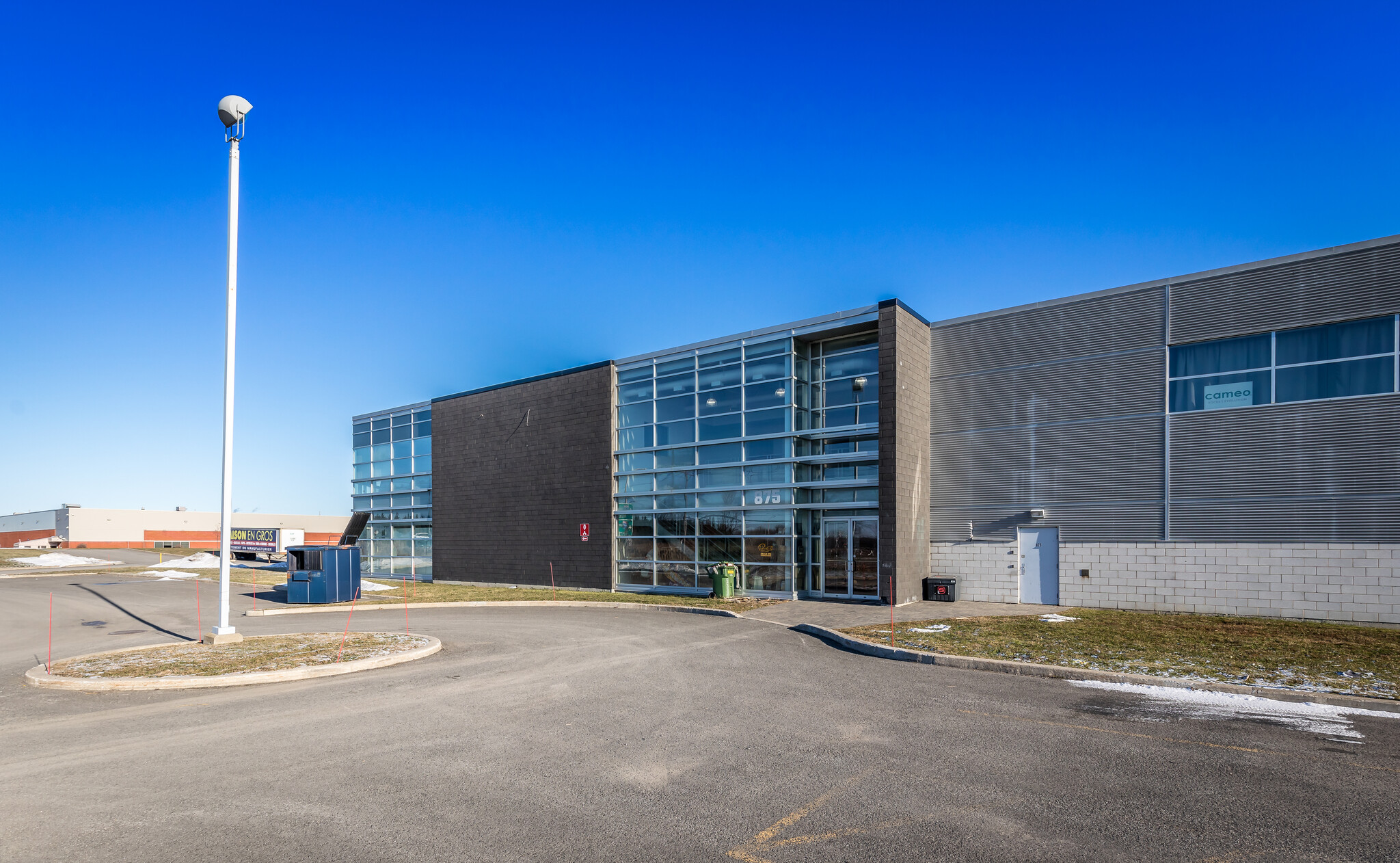 875 Montée Saint-François, Laval, QC à louer Photo de l’immeuble– Image 1 sur 6