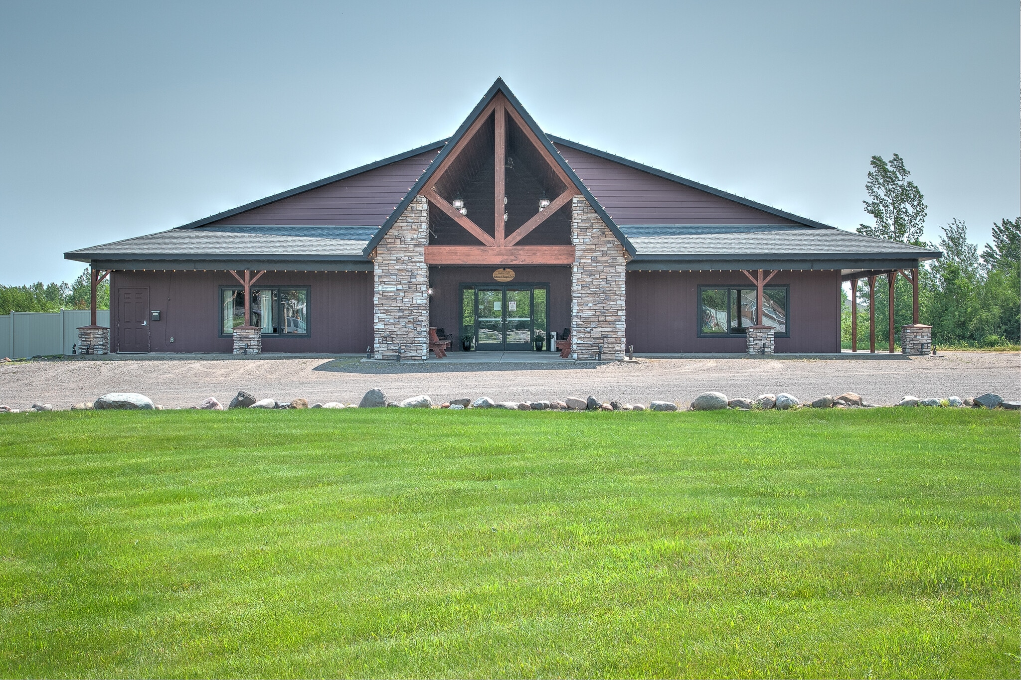 10376 112th Ave, Milaca, MN à vendre Photo de l’immeuble– Image 1 sur 70