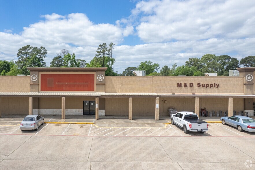 142 S Main St, Lumberton, TX à louer - Photo de l’immeuble – Image 3 sur 4