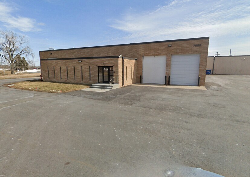 7955 Wallace Rd, Eden Prairie, MN à vendre - Photo de l’immeuble – Image 3 sur 19