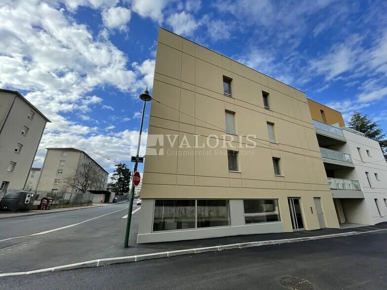 Bureau dans Tassin-la-Demi-Lune à vendre - Photo de l’immeuble – Image 1 sur 8