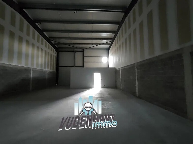 Local d’activités dans Lespinasse à louer - Photo intérieure – Image 1 sur 9