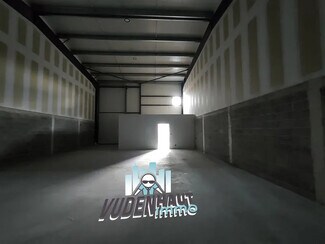 Plus de détails pour Local d'activités à louer