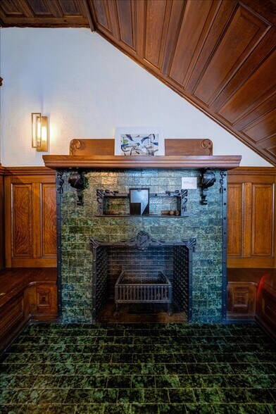 85 Grand St, Newburgh, NY à vendre - Photo de l’immeuble – Image 3 sur 15