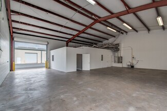 Plus de détails pour 2200 NE 36th Ave, Ocala, FL - Industriel/Logistique à louer