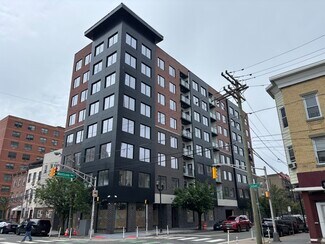 Plus de détails pour 35 Orchard St, Jersey City, NJ - Logement à vendre