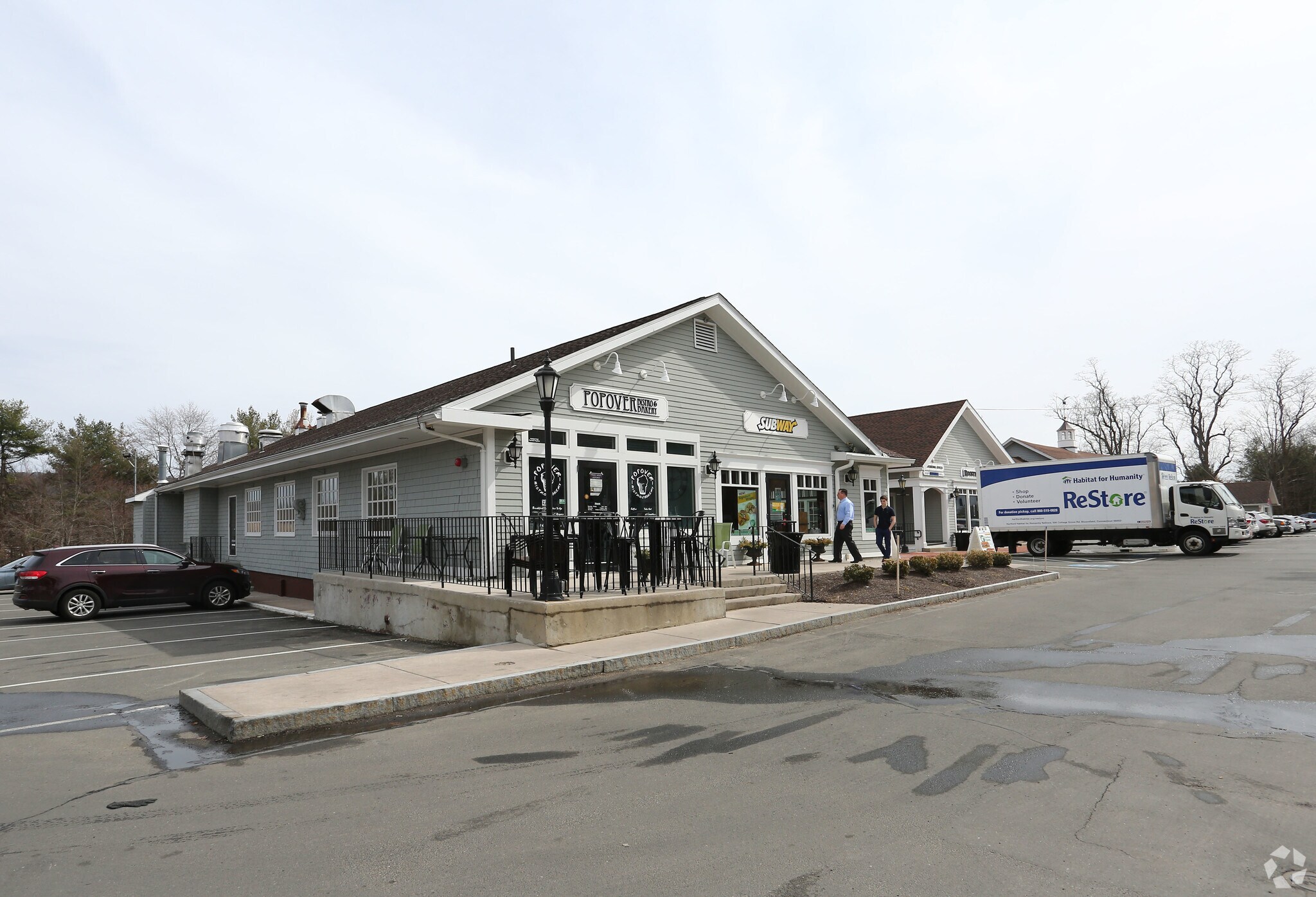 914-928 Hopmeadow St, Simsbury, CT à louer Photo de l’immeuble– Image 1 sur 2