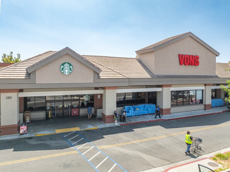 102-190 W Foothill Blvd, Monrovia, CA à louer - Photo de l’immeuble – Image 1 sur 12