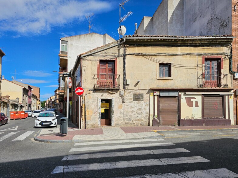 Local commercial dans Ávila, Ávila à vendre - Photo de l’immeuble – Image 1 sur 11
