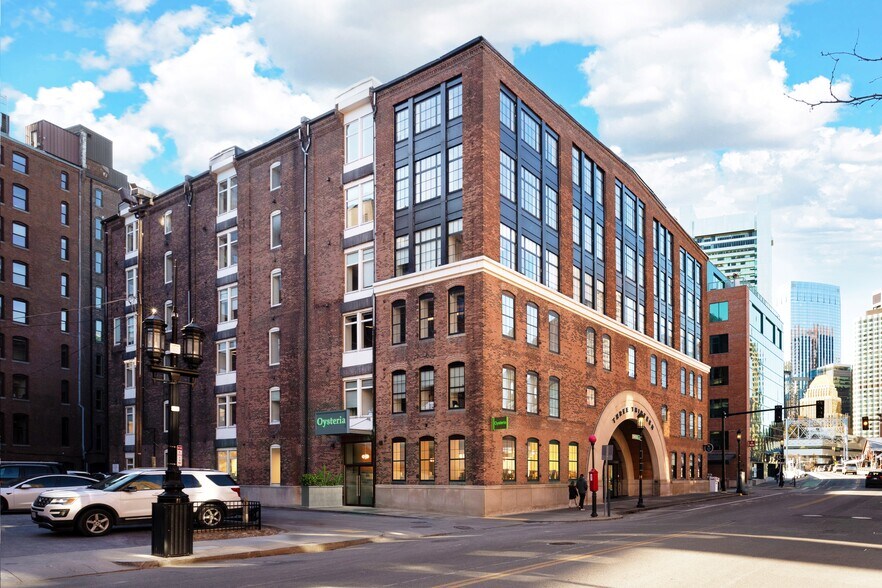 313 Congress St, Boston, MA à louer - Photo de l’immeuble – Image 1 sur 3