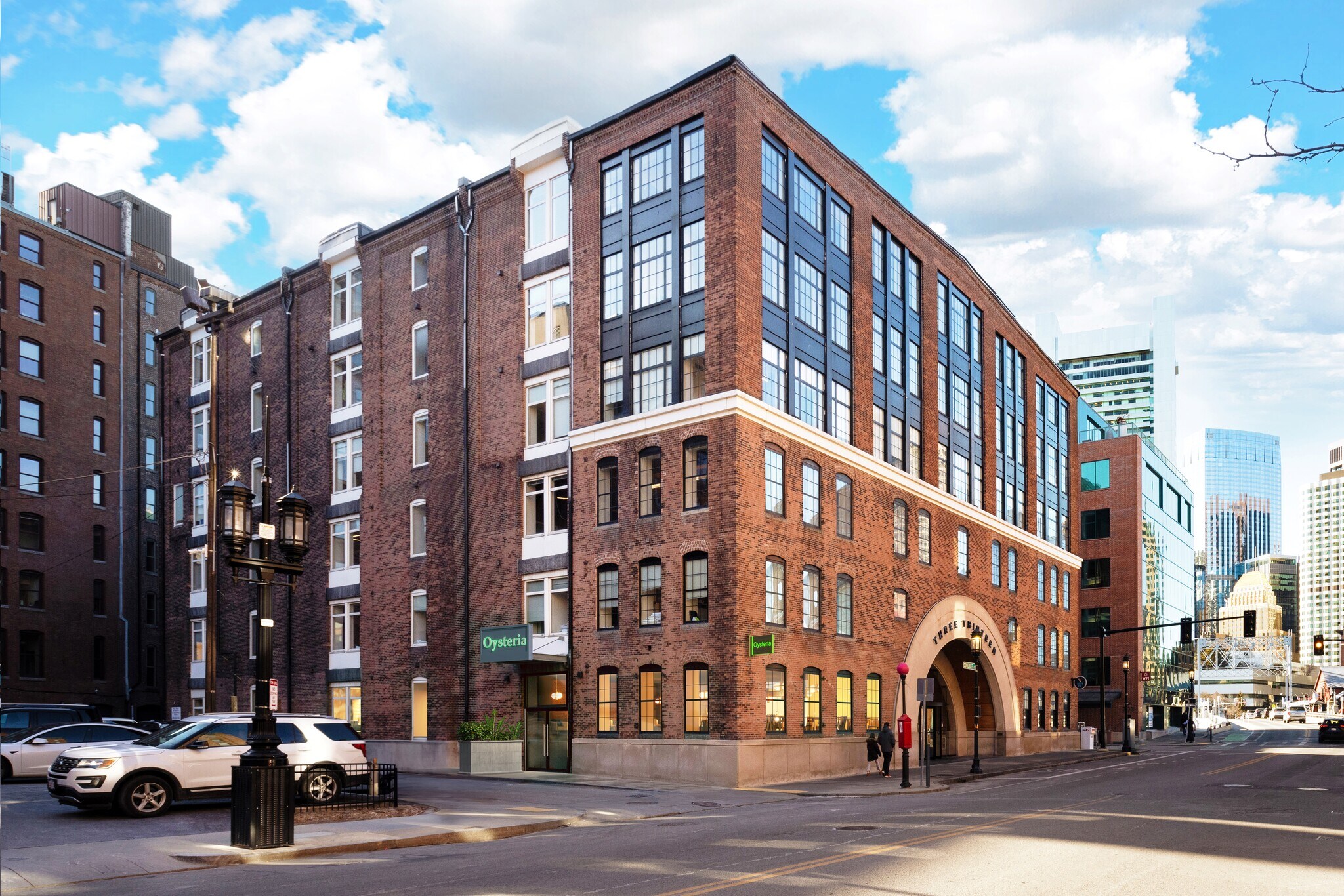313 Congress St, Boston, MA à louer Photo de l’immeuble– Image 1 sur 4