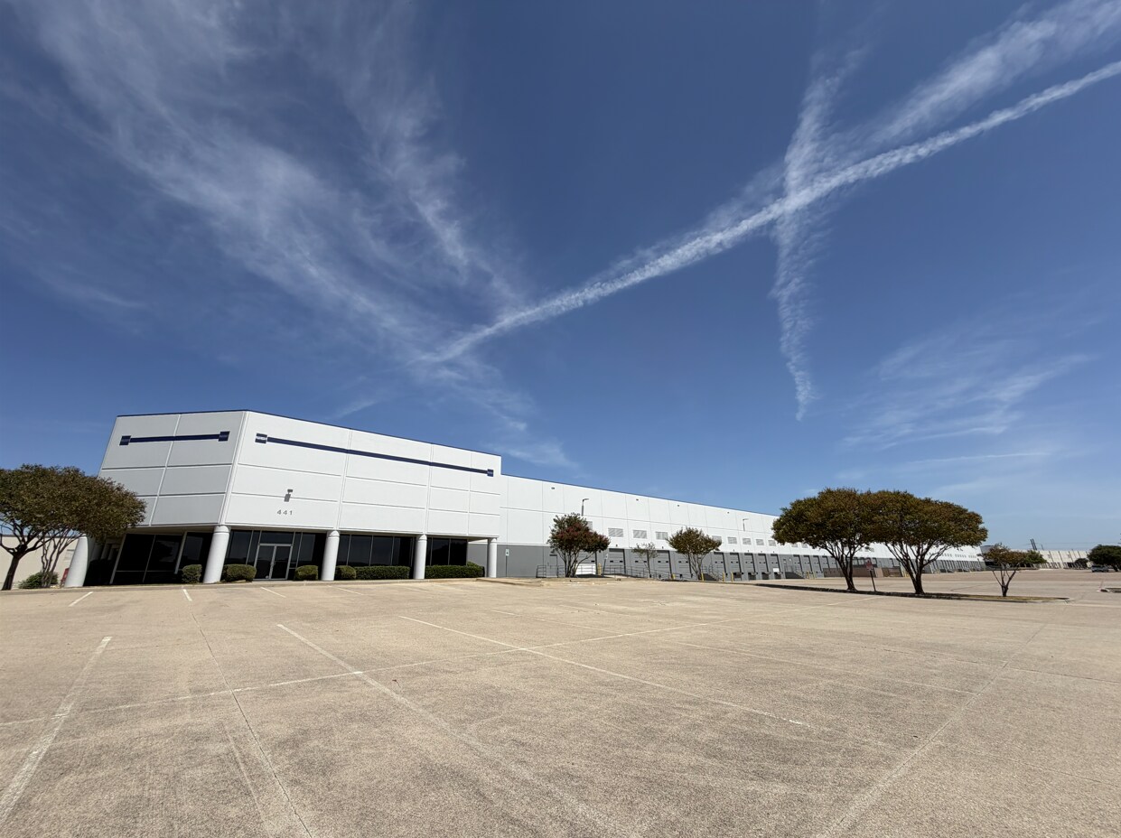 401-441 Railhead Rd, Fort Worth, TX à louer Photo de l’immeuble– Image 1 sur 14