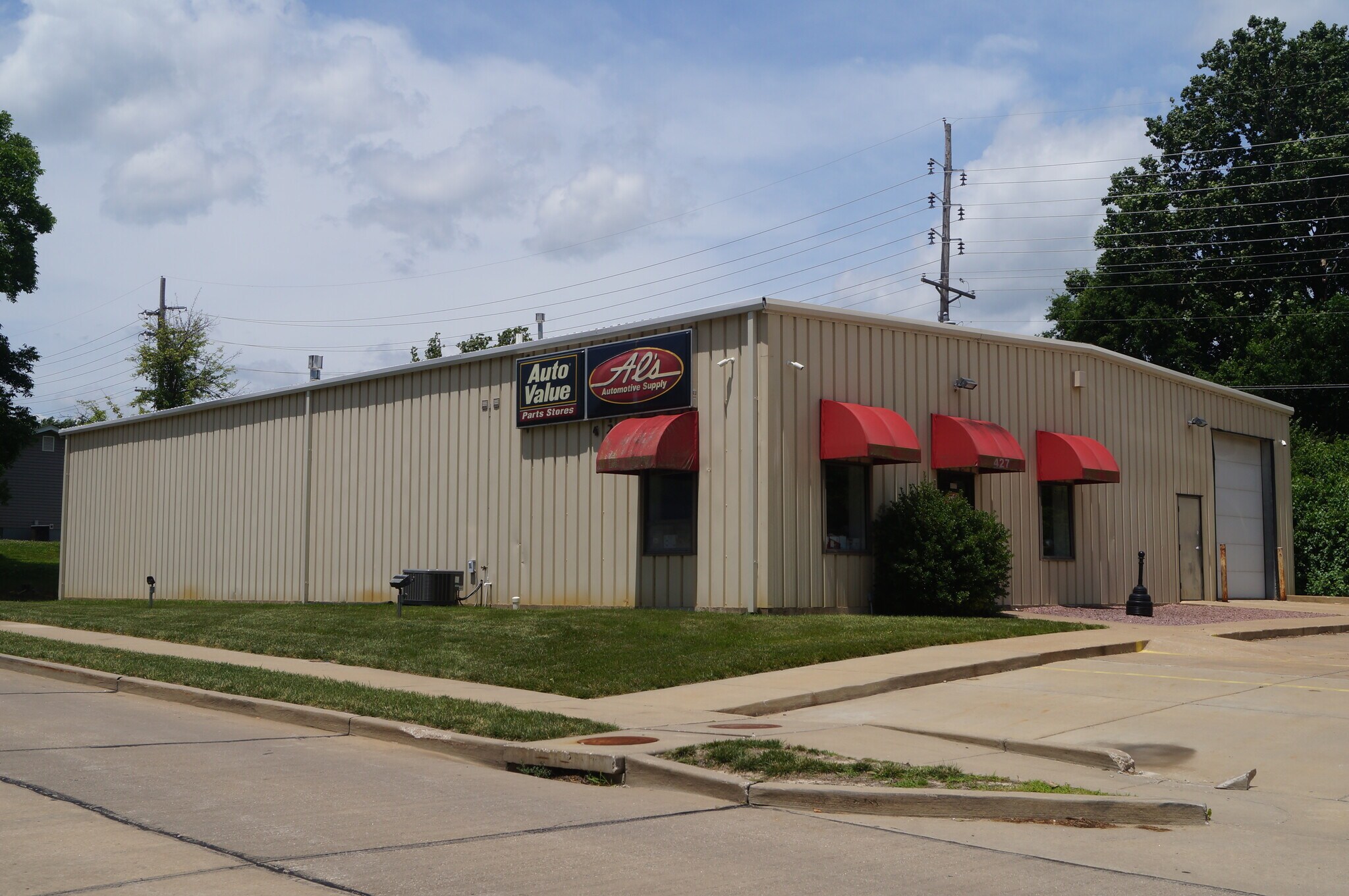 427 E Wabash Ave, O'Fallon, MO à vendre Photo de l’immeuble– Image 1 sur 3