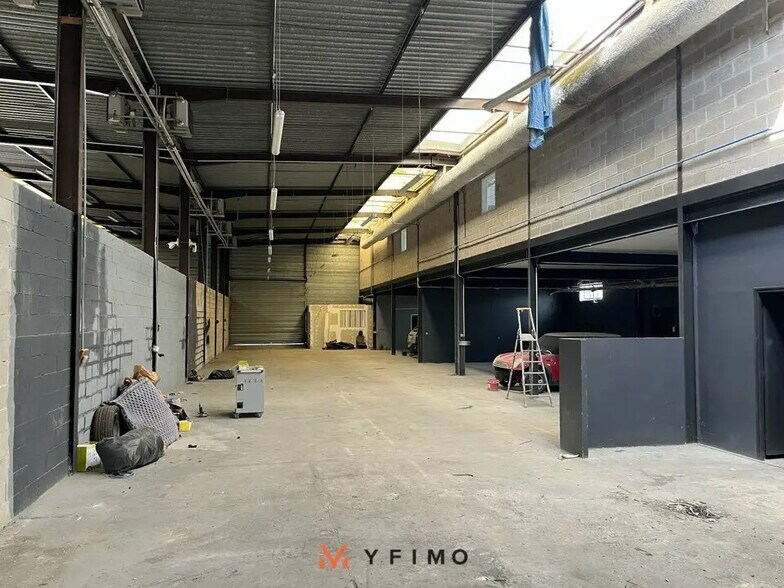 Local d’activités dans Porcheville à louer - Photo intérieure – Image 3 sur 4