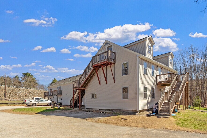 44 Howarth Rd, Oxford, MA à vendre - Photo de l’immeuble – Image 3 sur 14