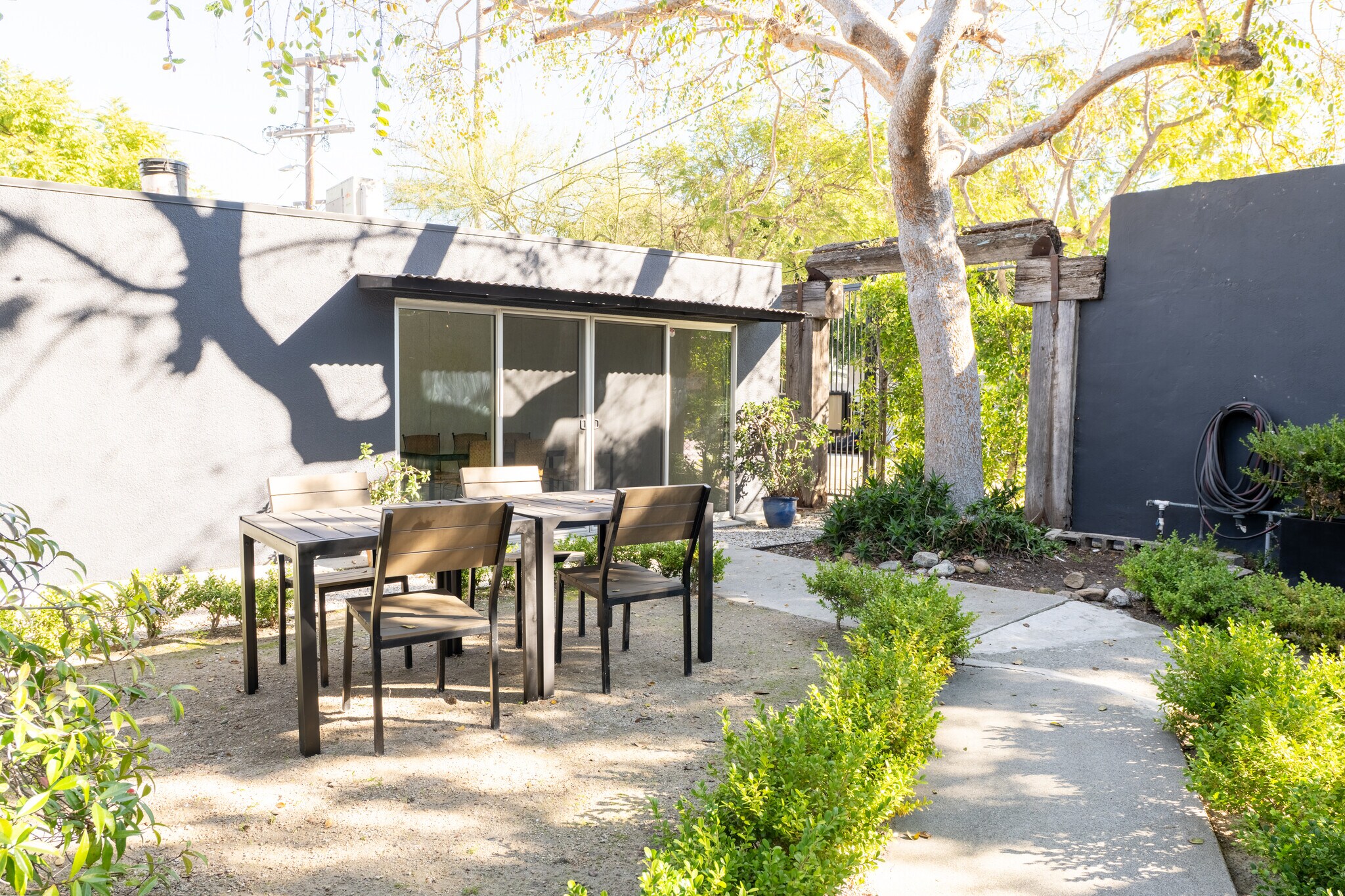 5761 W Adams Blvd, Los Angeles, CA à vendre Photo principale– Image 1 sur 14