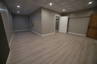 640-650 N Main St, North Salt Lake, UT à louer Photo intérieure– Image 2 sur 7