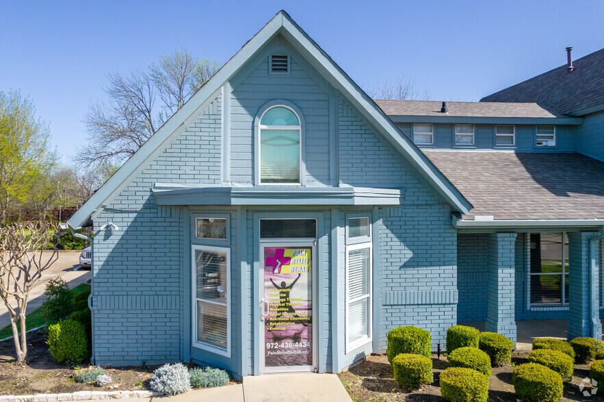 363 W Main St, Lewisville, TX à louer - Photo de l’immeuble – Image 3 sur 29