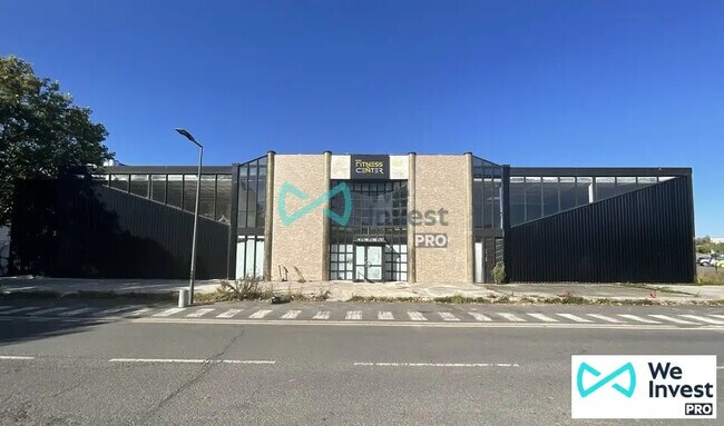 Plus de détails pour Local commercial à vendre