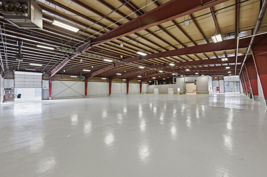 1428 W Henry St, Indianapolis, IN à louer - Photo de l’immeuble – Image 2 sur 18