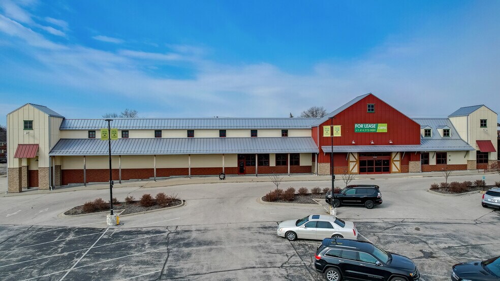 N89W1689 Appleton`, Menomonee Falls, WI à vendre - Photo de l’immeuble – Image 2 sur 8