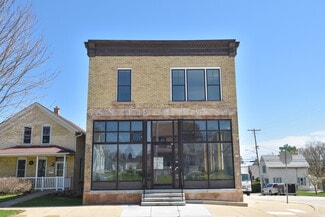 Plus de détails pour 700 N Wisconsin St, Port Washington, WI - Bureau/Local commercial à louer