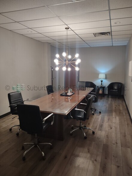 2111 Plum St, Aurora, IL à louer - Photo intérieure – Image 2 sur 5