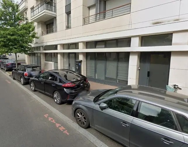 Plus de détails pour Local commercial à louer