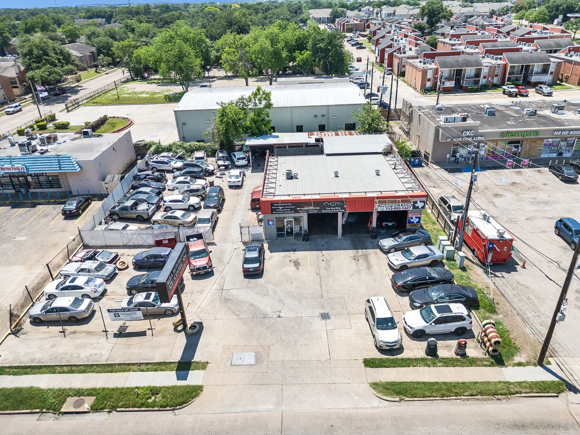 10090 S Gessner, Houston, TX à vendre Photo de l’immeuble– Image 1 sur 10