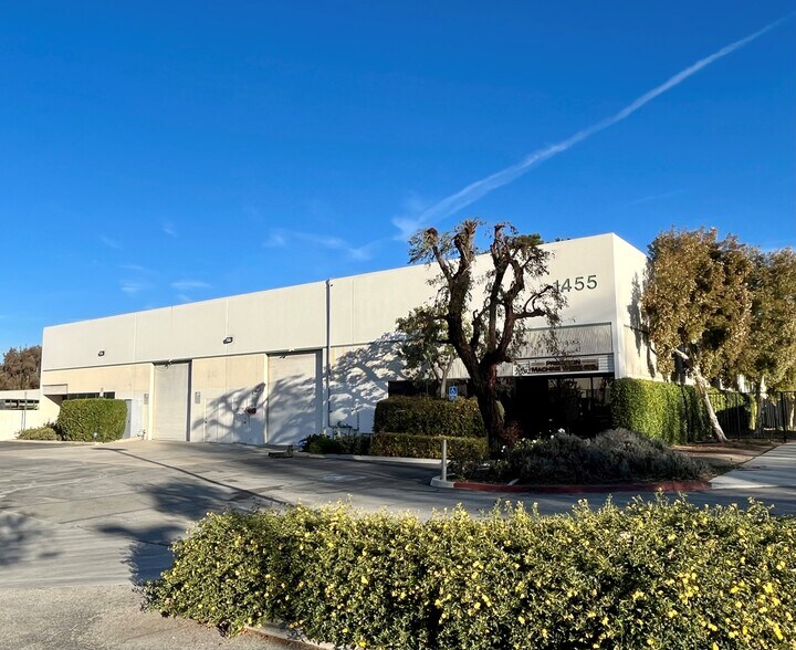 1455 Palomares Ave, La Verne, CA à louer - Photo de l’immeuble – Image 3 sur 13