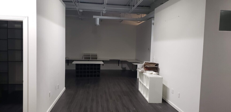6313 Mill Ln, Brooklyn, NY à louer - Photo intérieure – Image 2 sur 7