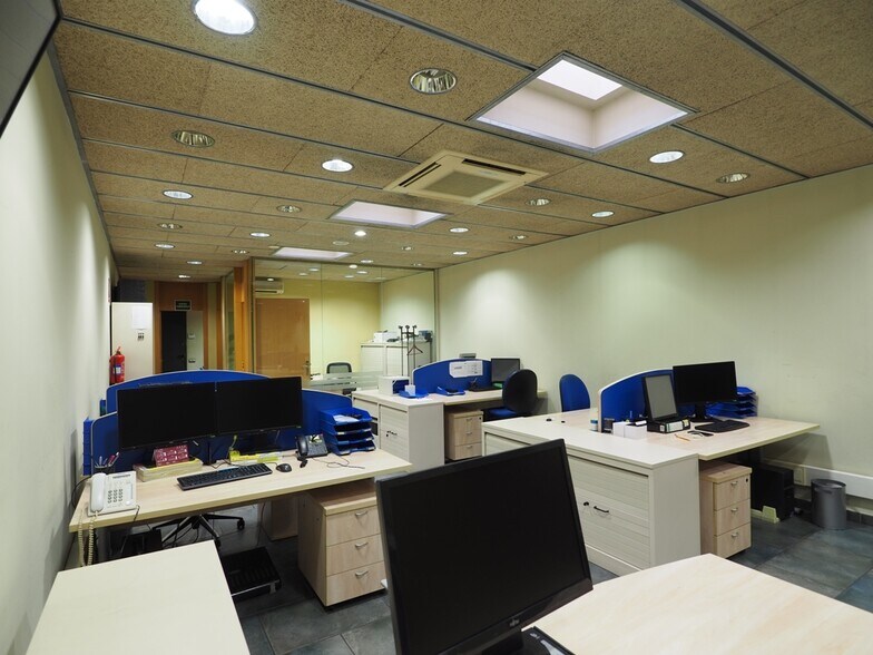 Bureaux/Local commercial dans Granollers, Barcelona à louer - Photo de l’immeuble – Image 2 sur 2