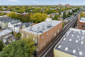 1821 W Berteau Ave, Chicago, IL - VUE AÉRIENNE  vue de carte - Image1