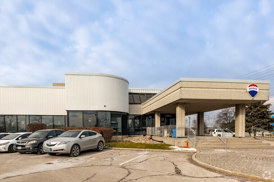 7420 Bramalea Rd, Mississauga, ON à louer - Photo de l’immeuble – Image 2 sur 4
