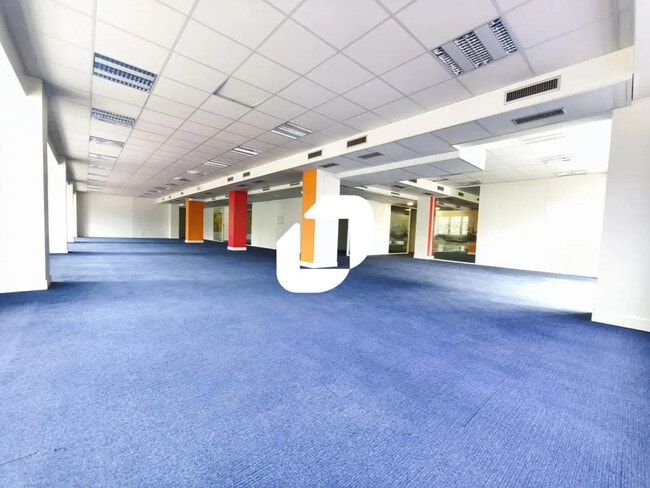 Plus de détails pour Bureau à vendre