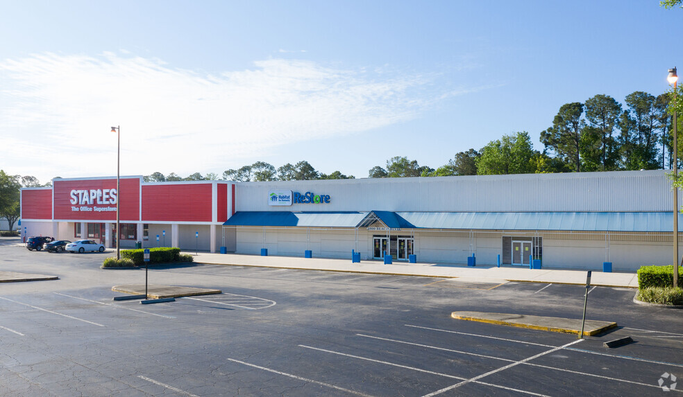 5800 Beach Blvd, Jacksonville, FL à louer - Photo de l’immeuble – Image 3 sur 5