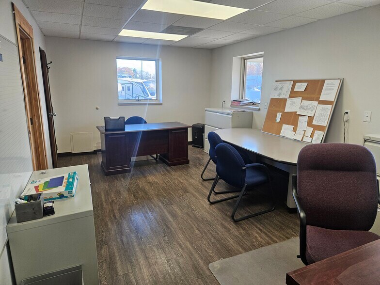 40 Cypress St SW, Reynoldsburg, OH à louer - Photo de l’immeuble – Image 2 sur 10