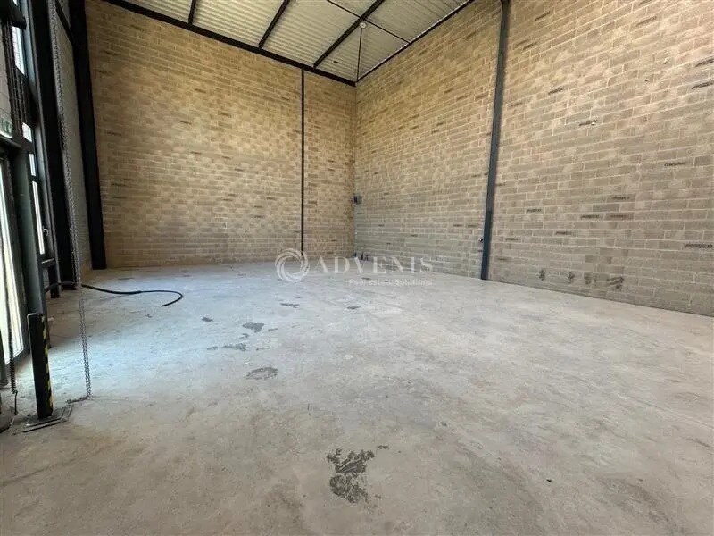 Local d’activités dans Serris à louer Photo intérieure– Image 1 sur 7