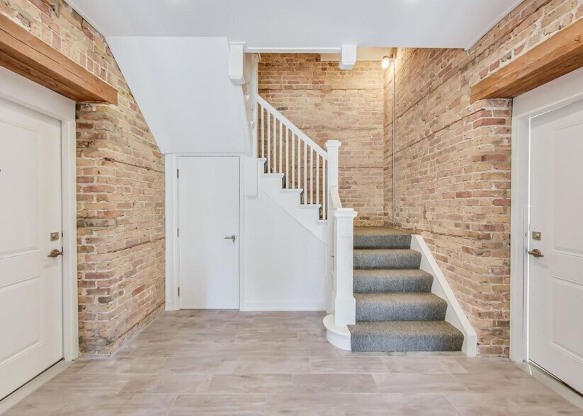 4116 W West End Ave, Chicago, IL à vendre - Photo intérieure – Image 2 sur 6