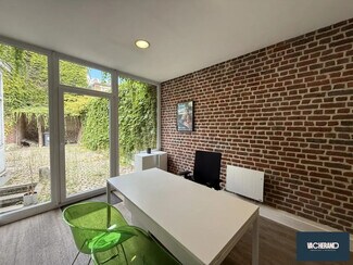 Plus de détails pour Local commercial à louer