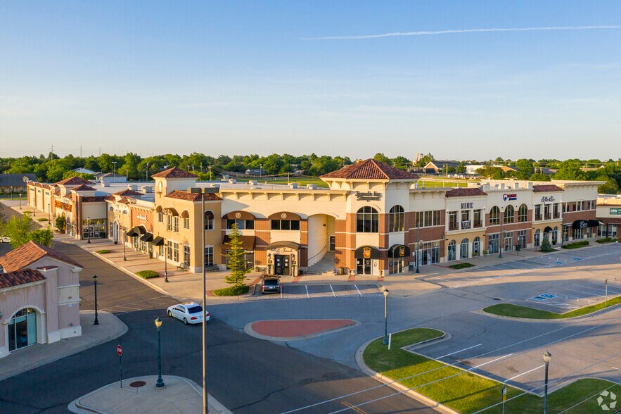 3160 S Broadway Ext, Edmond, OK à louer - Photo de l’immeuble – Image 2 sur 2