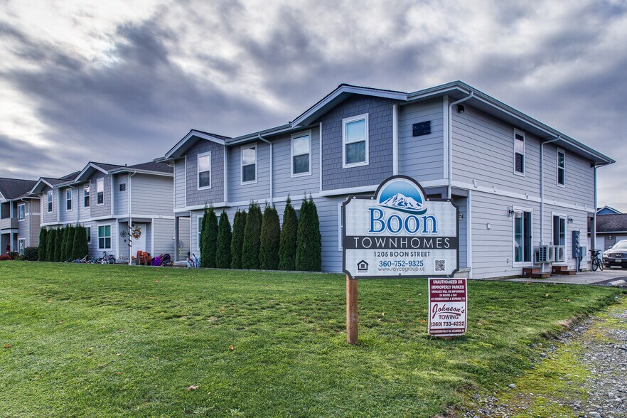 1205 Boon St, Sumas, WA à vendre - Photo de l’immeuble – Image 2 sur 19