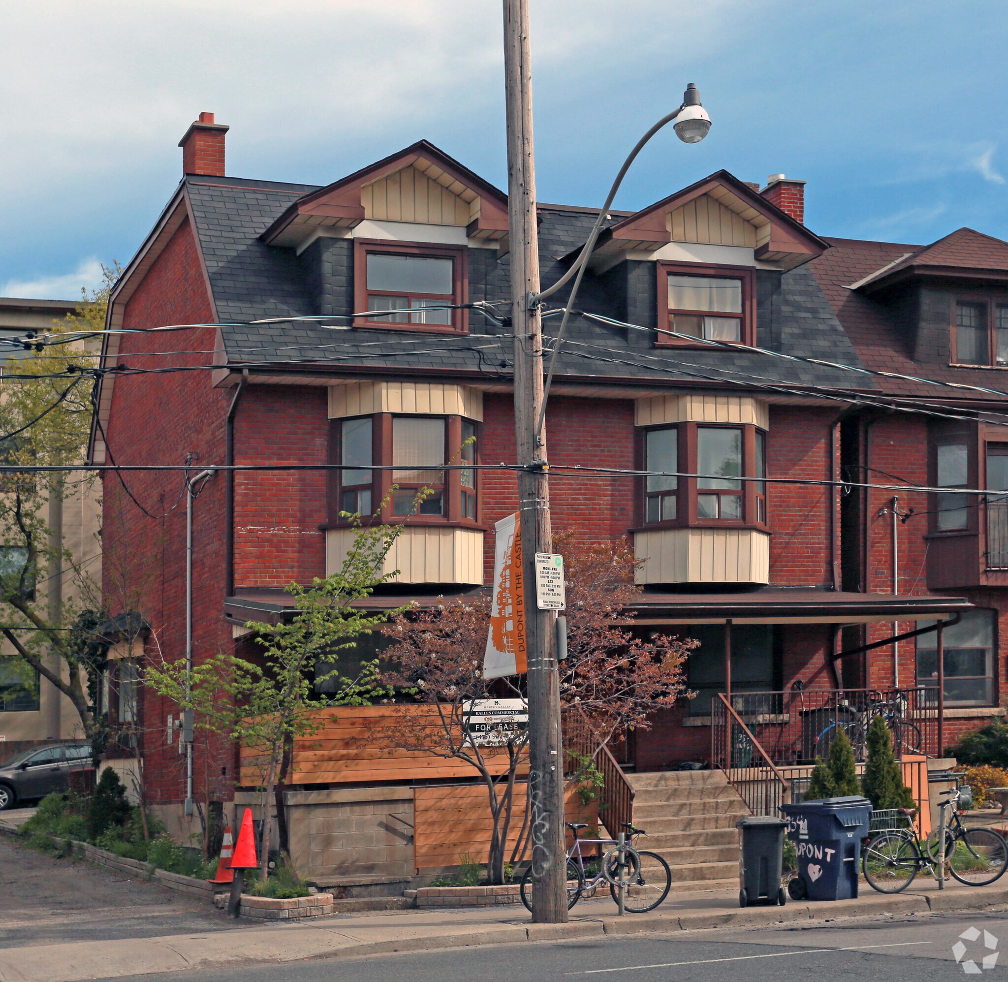 356 Dupont St, Toronto, ON à vendre Photo principale– Image 1 sur 3