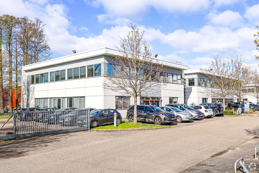 3 Allée Des Séquoias, Limonest à louer - Photo principale – Image 1 sur 10