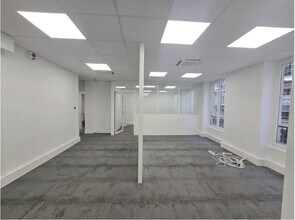 50 Rue De Miromesnil, Paris à vendre Photo intérieure– Image 2 sur 10